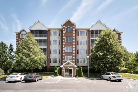 7710 Greenway Blvd #4SE, Tinley Park, IL 60487