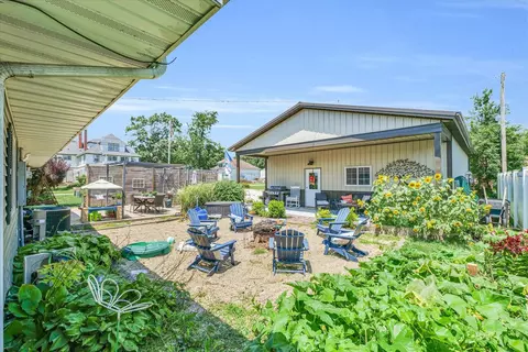 Exterior - 307 E Jackson St, Loda, IL 60948 photo 7 of 8