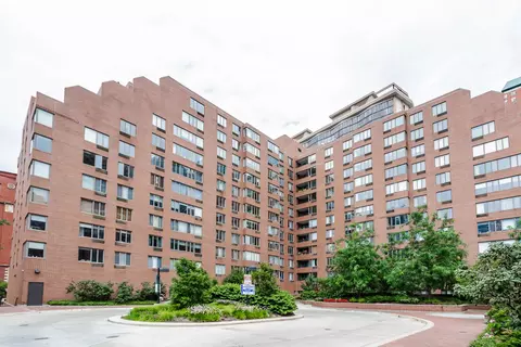 801 S Plymouth Ct #1004, Chicago, IL 60605
