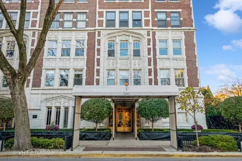 2440 N Lakeview Ave #2A-1A, Chicago, IL 60614