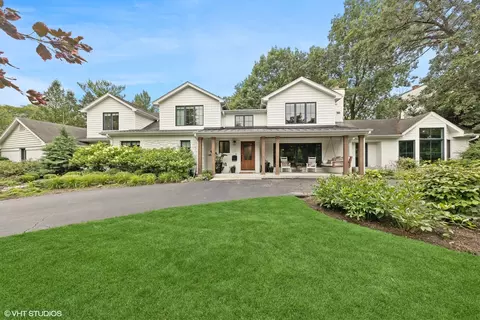 550 E 1st St, Hinsdale, IL 60521