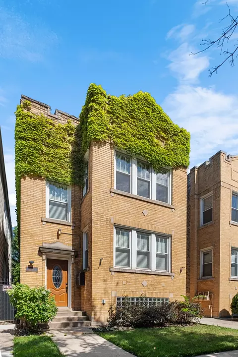 3927 N Kimball Ave, Chicago, IL 60618