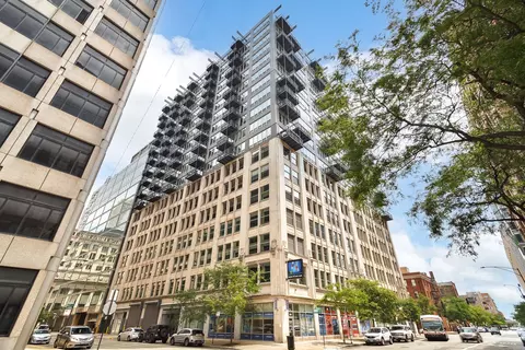 565 W Quincy St #1106, Chicago, IL 60661