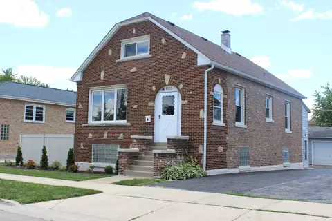 8555 44th Pl, Lyons, IL 60534