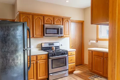 8555 44th Pl, Lyons, IL 60534 photo 9