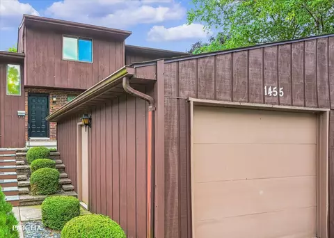 1455 Midland Ct, Joliet, IL 60436