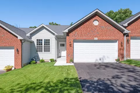 22 N Nolton Ave, Willow Springs, IL 60480