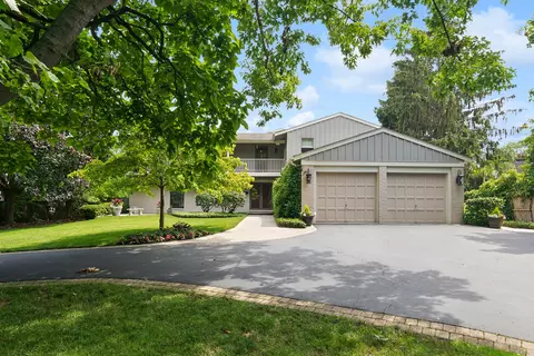 90 Harbor St, Glencoe, IL 60022