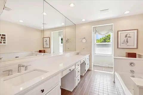 90 Harbor St, Glencoe, IL 60022 photo 19