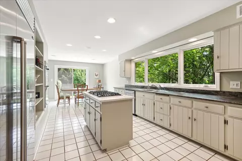 90 Harbor St, Glencoe, IL 60022 photo 11