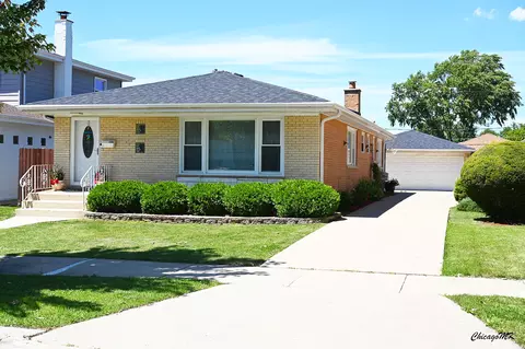 7208 Beckwith Rd, Morton Grove, IL 60053