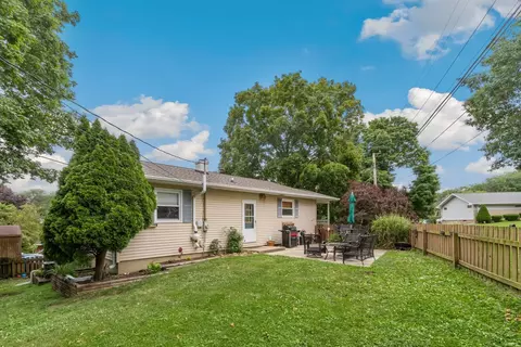 Exterior - 1205 Robin Rd, Dixon, IL 61021 photo 3 of 8