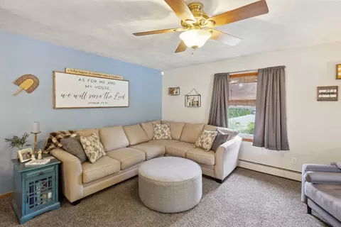 Living - 1205 Robin Rd, Dixon, IL 61021 photo 3 of 3