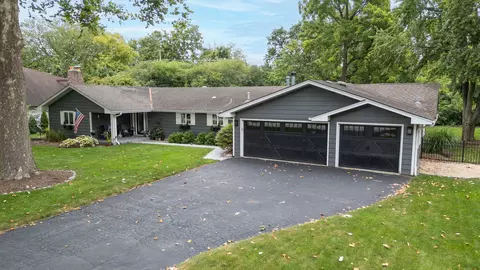 1575 Waldorth Ct, Wheaton, IL 60189