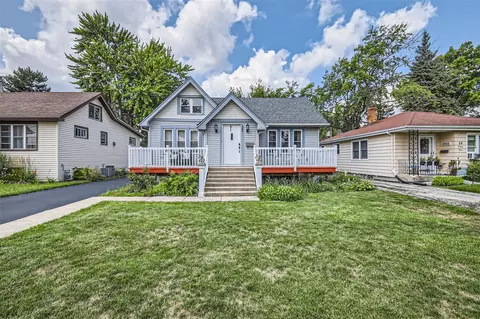 20 N Cornell Ave, Villa Park, IL 60181