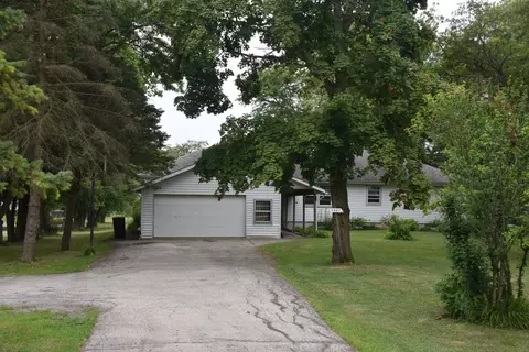 1921 E Steger Rd, Crete, IL 60417