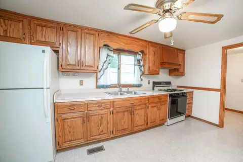 Kitchen - 29 Dennison Dr, Bourbonnais, IL 60914 photo 1 of 1