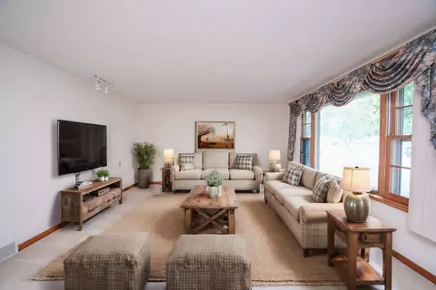 Living - 29 Dennison Dr, Bourbonnais, IL 60914 photo 1 of 3