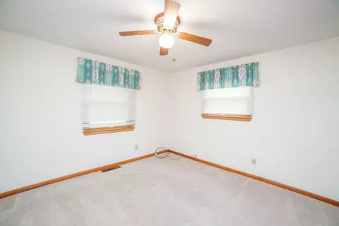 Bedroom - 29 Dennison Dr, Bourbonnais, IL 60914 photo 2 of 4