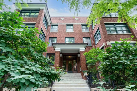 632 W Oakdale Ave #1W, Chicago, IL 60657