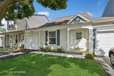 1438 N Tanglewood Ave, Palatine, IL 60067