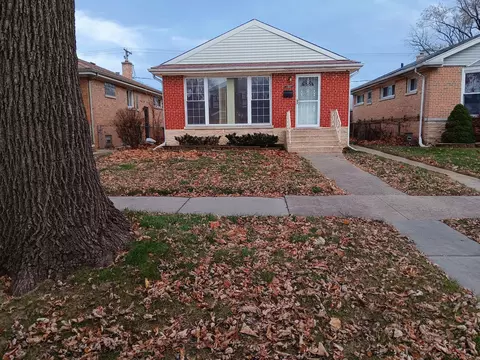 137 Linden Ave, Bellwood, IL 60104