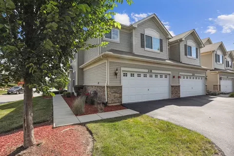218 Owen St #27-4, Matteson, IL 60443