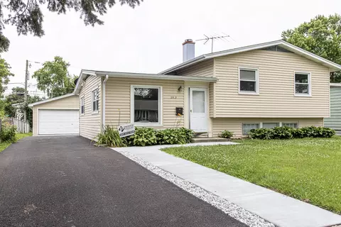2013 Harding Ave, Waukegan, IL 60085