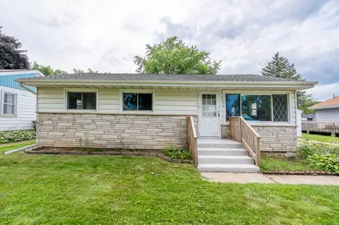 1206 Franklin Ave, Winthrop Harbor, IL 60096