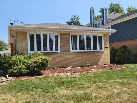 9031 Mango Ave, Morton Grove, IL 60053