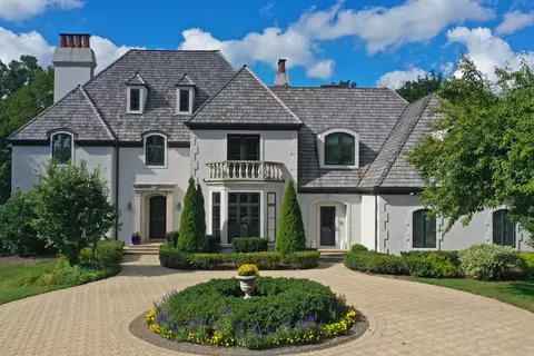 900 S Ridge Rd, Lake Forest, IL 60045