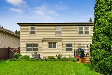 567 Sycamore Ln, Wheeling, IL 60090 photo 42