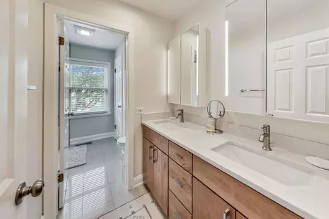 567 Sycamore Ln, Wheeling, IL 60090 photo 33