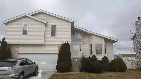 5522 Raven Dr, Matteson, IL 60443