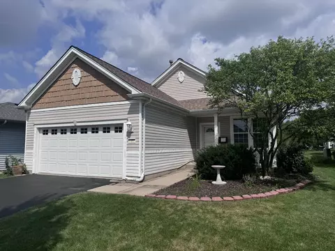 13002 Applewood Dr, Huntley, IL 60142