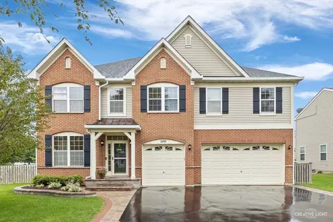 2491 Fallbrook Dr, Hampshire, IL 60140