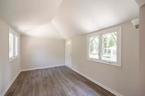 Living - 17745 Clyde Ave, Lansing, IL 60438 photo 2 of 2
