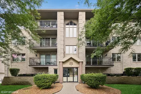 10404 S Keating Ave #1B, Oak Lawn, IL 60453