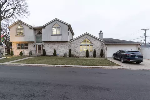 1018 N 10th Ave, Melrose Park, IL 60160