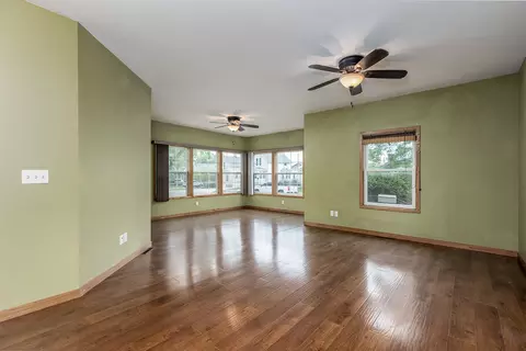 Living - 429 3rd Ave, Ottawa, IL 61350 photo 1 of 3