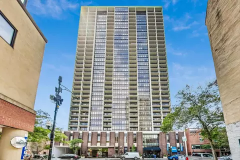 1636 N Wells St #2114, Chicago, IL 60614