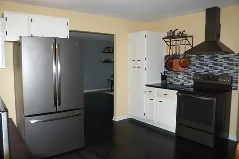 1021 Myrtle Ave, Dixon, IL 61021 photo 5