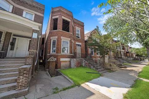Exterior - 6814 S Champlain Ave, Chicago, IL 60637 photo 3 of 6