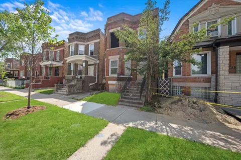 Exterior - 6814 S Champlain Ave, Chicago, IL 60637 photo 4 of 6
