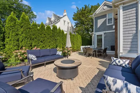 Exterior - 502 Willow Rd, Winnetka, IL 60093 photo 6 of 11