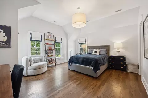 Bedroom - 502 Willow Rd, Winnetka, IL 60093 photo 2 of 3