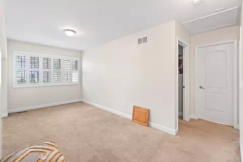 Bedroom - 1018 Timber Edge Dr, Morris, IL 60450 photo 5 of 5