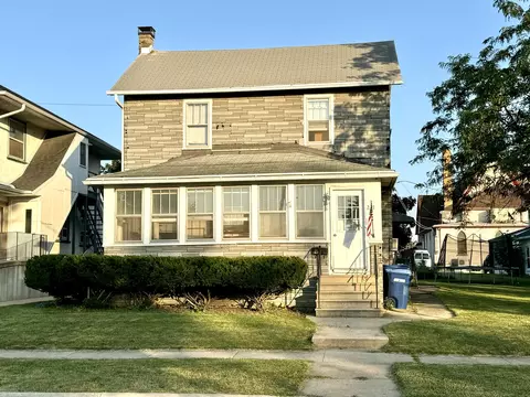 211 S 3rd St, Dekalb, IL 60115