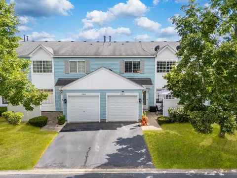 1584 Normantown Rd, Naperville, IL 60564