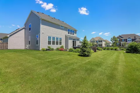 Exterior - 3613 Eldorado Rd, Elgin, IL 60124 photo 2 of 5